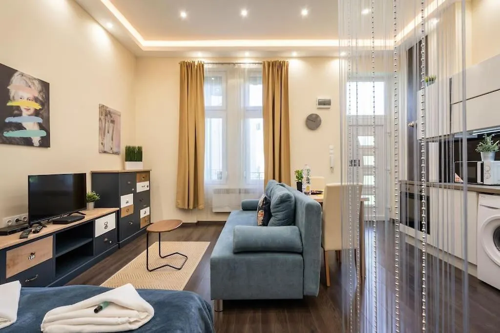 Zippy Home Of Harmony Budapest