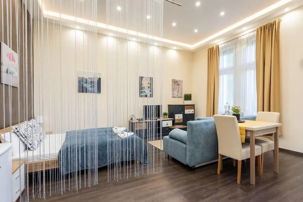 Apartment Zippy Home Of Harmony Budapest Hungary